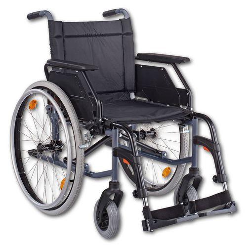 CANEO_B Standard-RollstuhlKippstabilität bis 10°Rückenlehnenwinkel 3°, Sitzwinkel 3°Sitzbreite 45cmArmauflagen verstellbar in Desk- undLong-VersionSeitenteile nach hinten abschwenkbarUnterschenkellänge einstellbar in15-mm-Schritten von 42 bis 51 cmFußplat